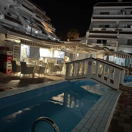 Con Piscina En Playa De Americas * Плая-де-лас-Америкас