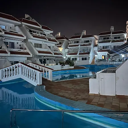 Con Piscina En Playa De Americas