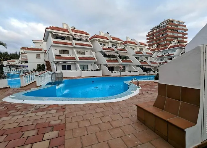 Con Piscina En Playa De Americas *