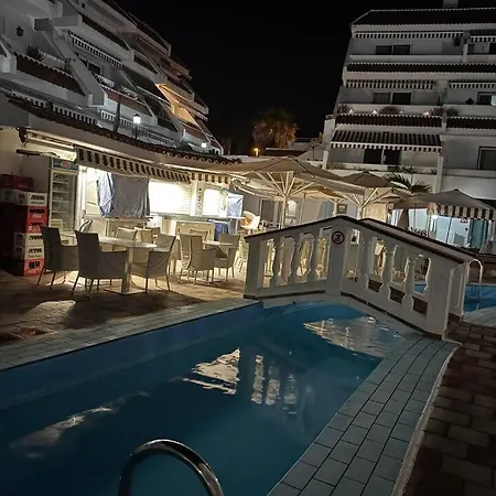 아파트 Con Piscina En Playa De Americas *